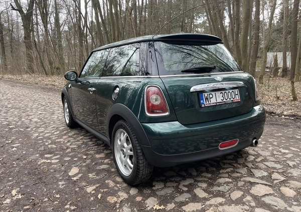 MINI Cooper cena 22222 przebieg: 140690, rok produkcji 2007 z Piaseczno małe 56